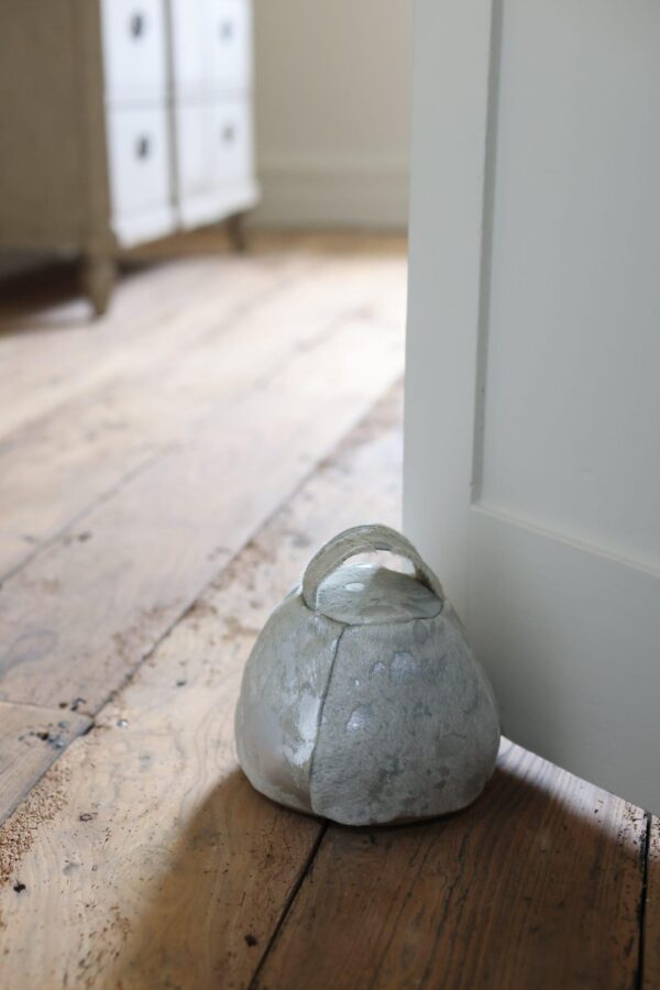 Cowhide Doorstop Silver Acido - Chairman - Location