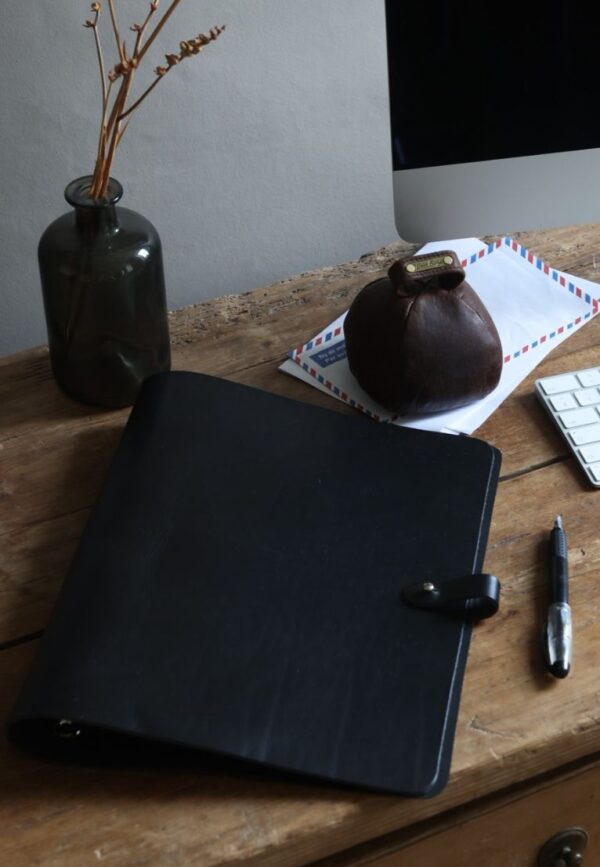 Leather-Document-Folders-Black- A4 ring snap closure