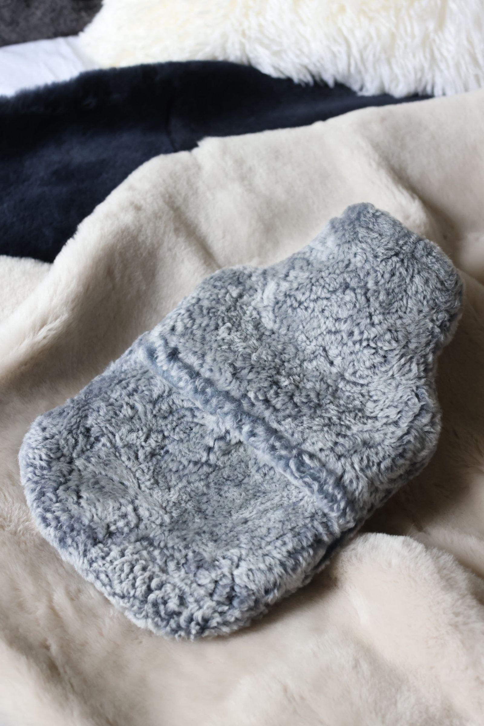 Sheepskin Hot water bottle cover 2L Silvergrey (2)