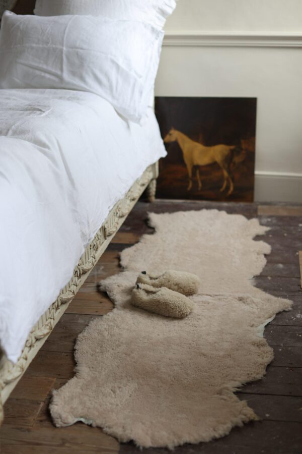 Sheepskin Rug Swedish Moonlight - Double - Location