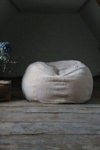 Sheepskin Beanbag UK Ivory - Sumo - Location