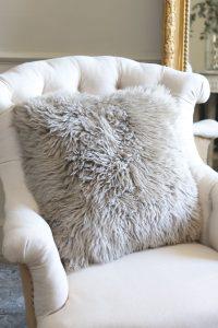 Sheepskin Cushion Yetti Linen Closeup
