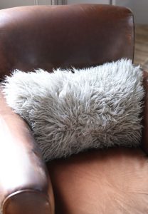 Lumbar-Cushion-Linen-Yetti-50-x-30-pillow