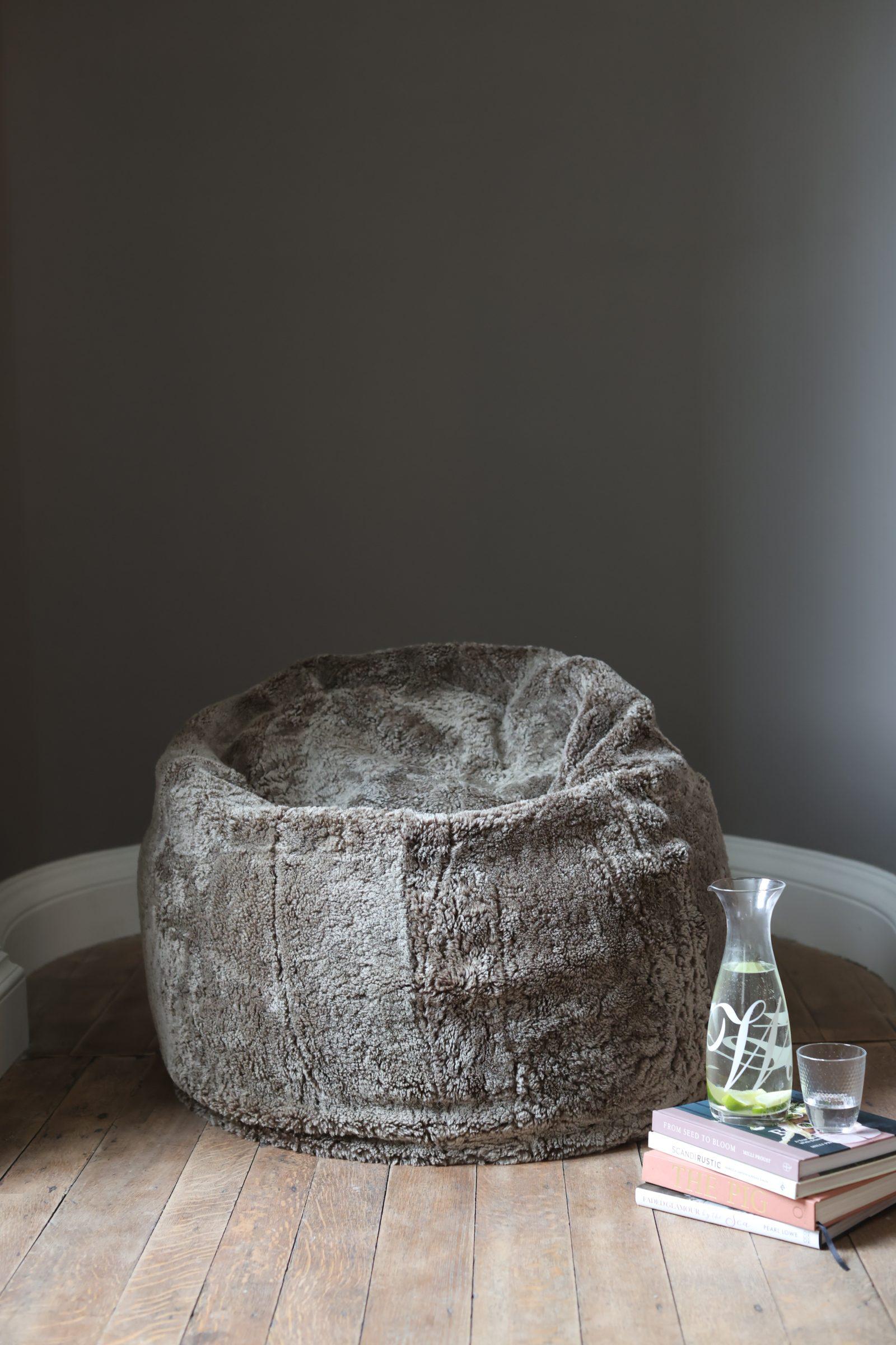 Sheepskin Beanbag Swedish Taupe - Large - Location