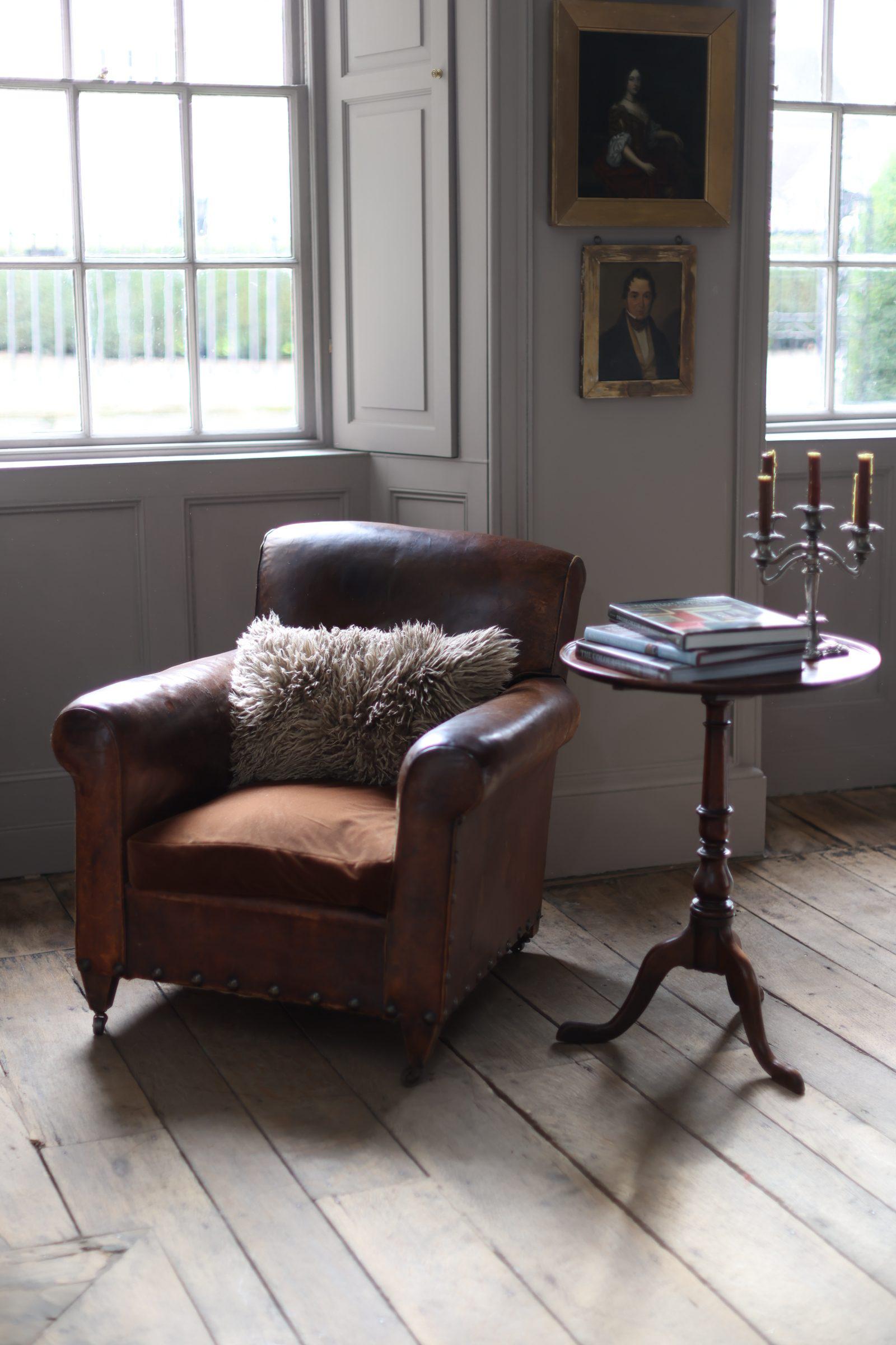 Sheepskin Cushion Yetti Hamstone - Lumber - Location