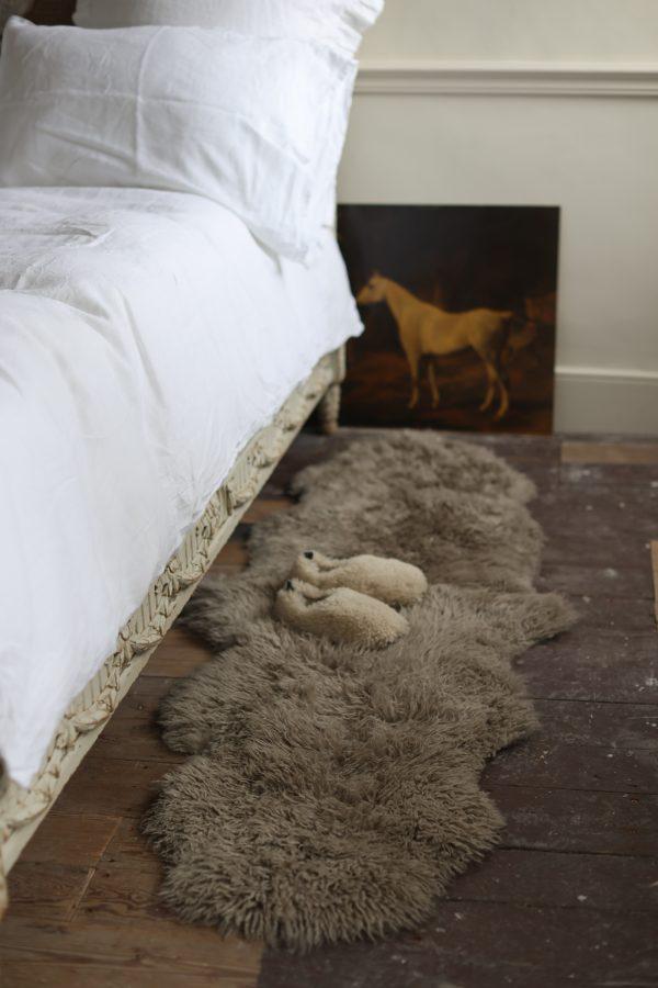 Sheepskin Rug Yetti Linen - Double - Location