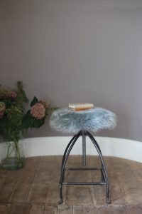 Sheepskin Luxe Lichen Seatpad - Circular - Lifestyle