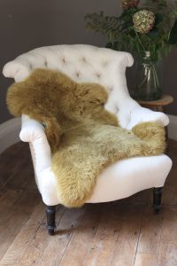 Sheepskin Rug UK Luxe Ochre - Single - Closeup