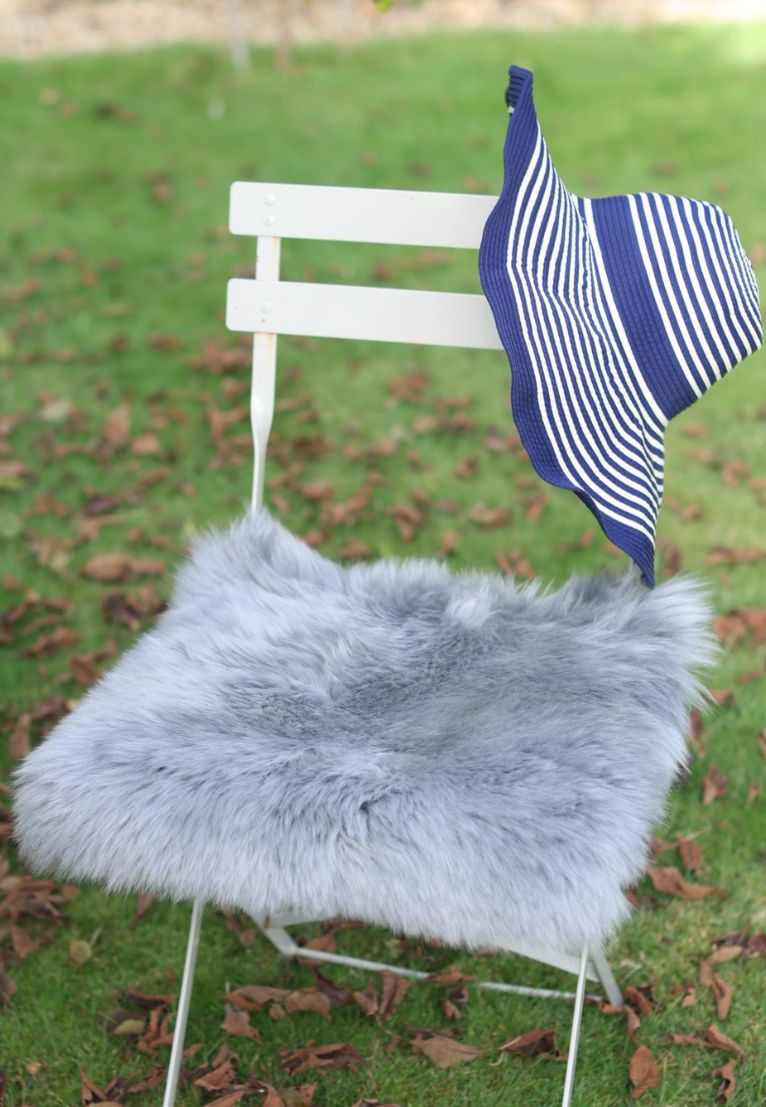 Sheepskin Seatpad Square Outdoors Eral Grey(10) Sheepskin Seatpad Square UK Luxe skins Earl Grey Colour