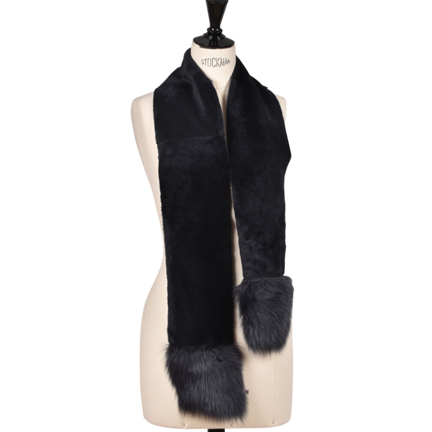 Sheepskin Helsinki Scarf Navy Toscana (2)