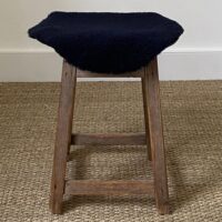 Sheepskin-Circular-Seatpad-Navy-Curly-British