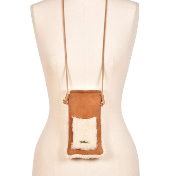 Sheepskin Mobile crossbody Brandy Cream Dial