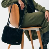 Sheepskin Shoulder Bag Black Hooper (4) heepskin Shoulder Bag Black Hooper (1)