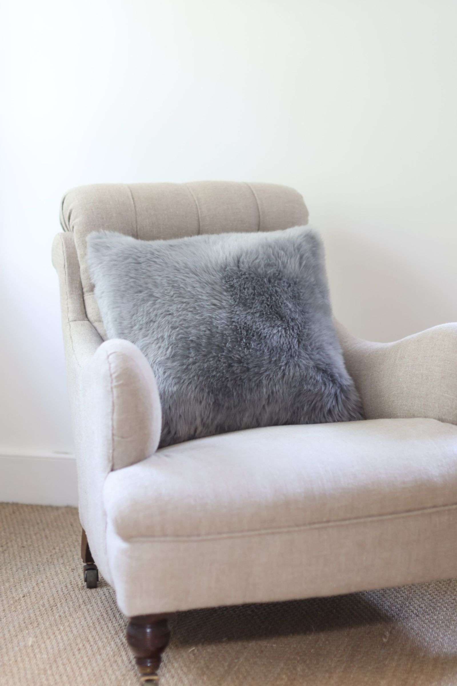 Sheepskin cushion earl grey 50x50