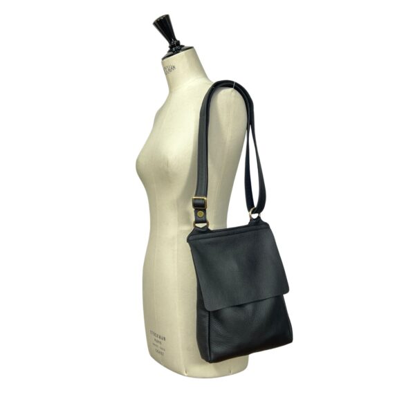 LEATHER CROSSBODY BAG OTTO BLACK (3)