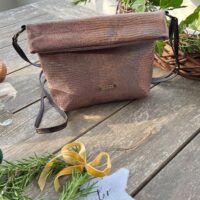 Jubilee Crossbody Clutch Heavy Metal Leather europa