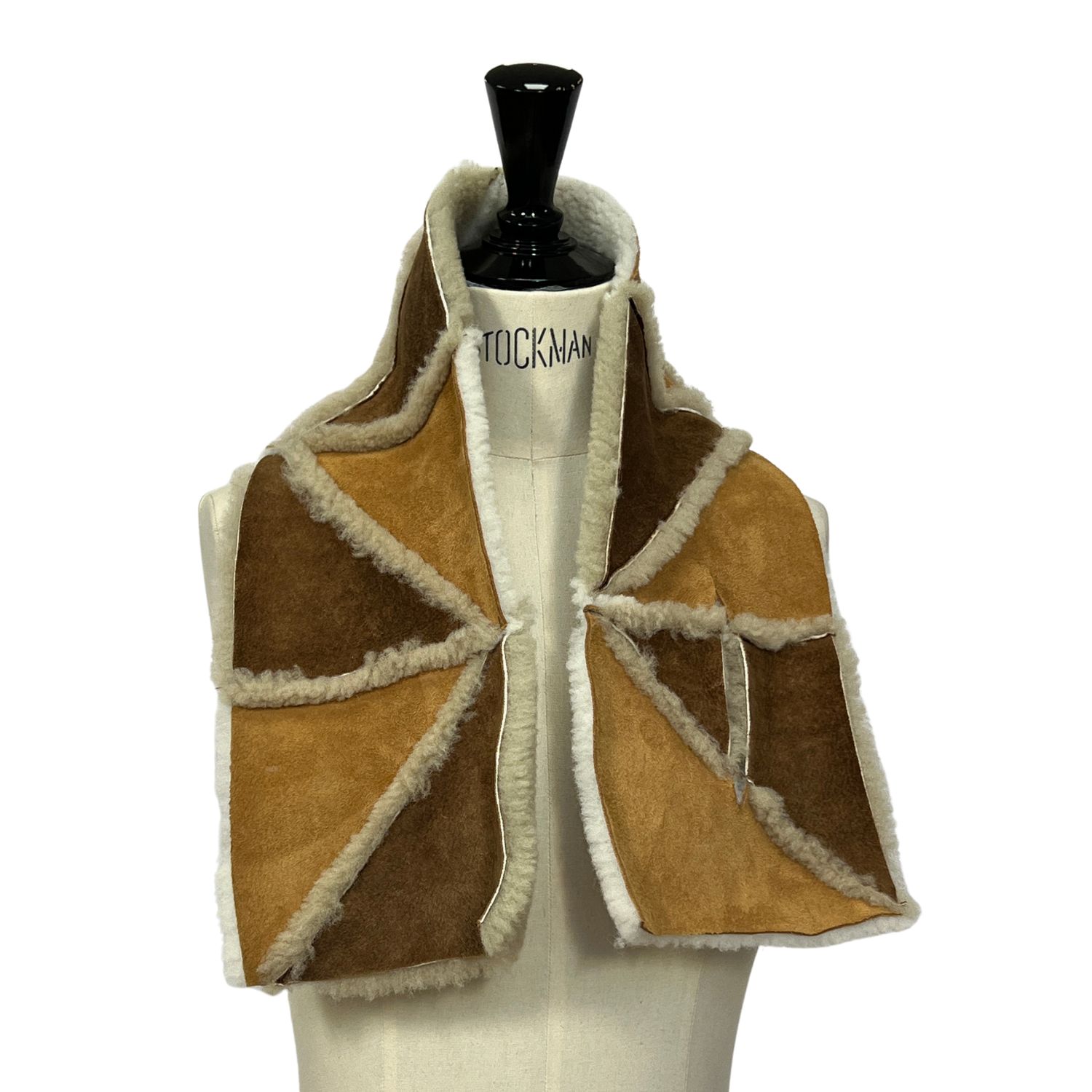 SHEEPSKIN TUCKER TRIANGLES 004 (1)