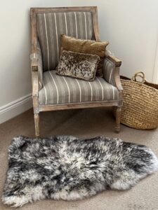 Single Sheepskin rug Ivory with Black Tip by Owen Barry