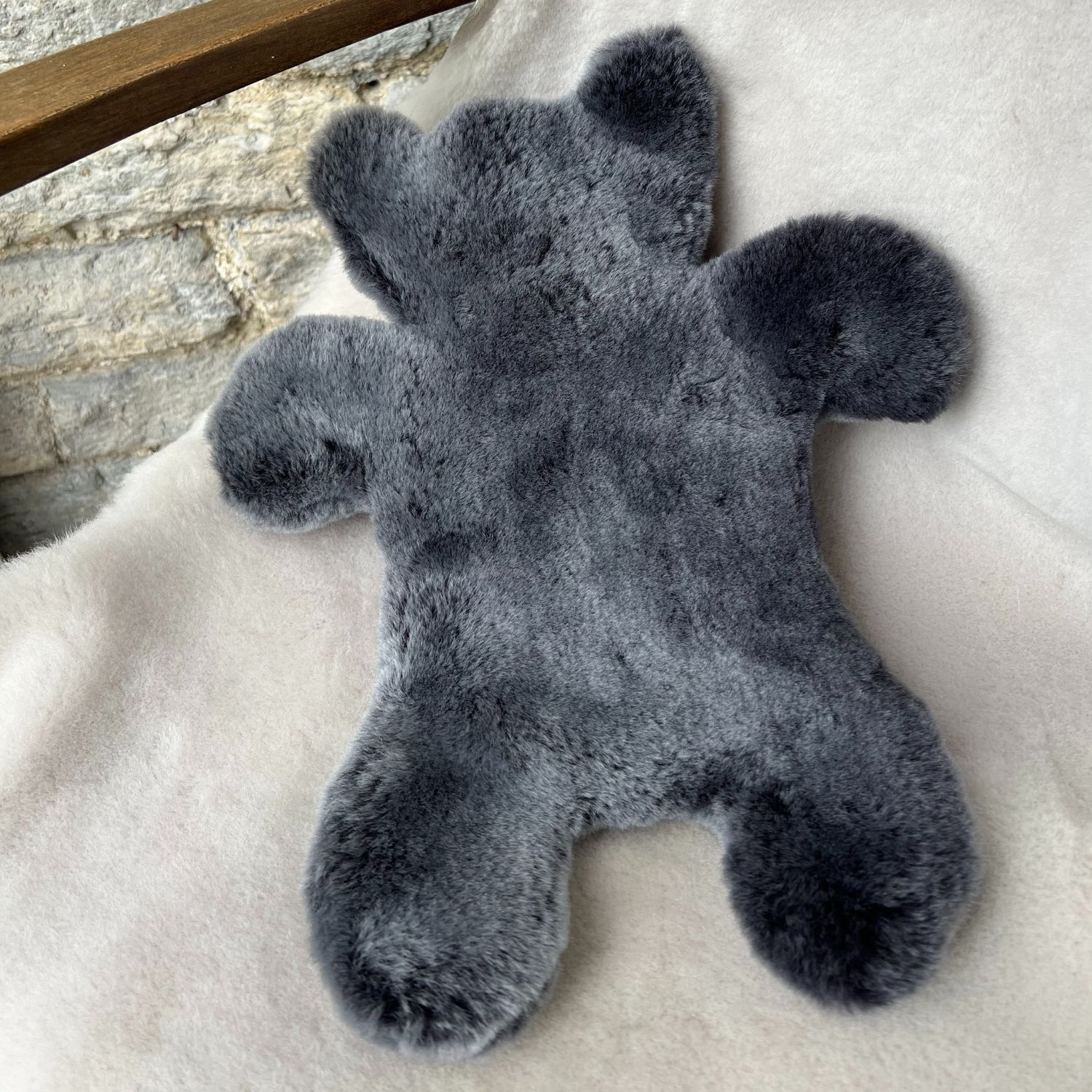 Flat Eric Graphito Grey Sheepskin