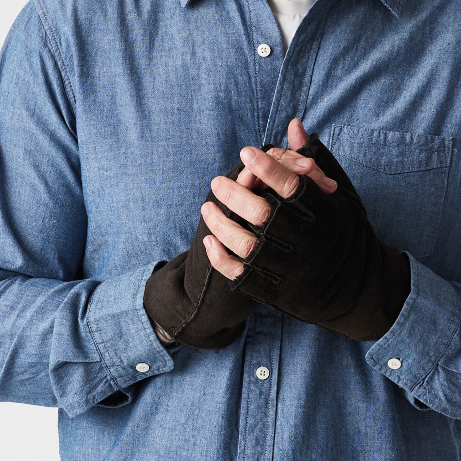Sheepskin Gloves Fingerless Ebony Curly