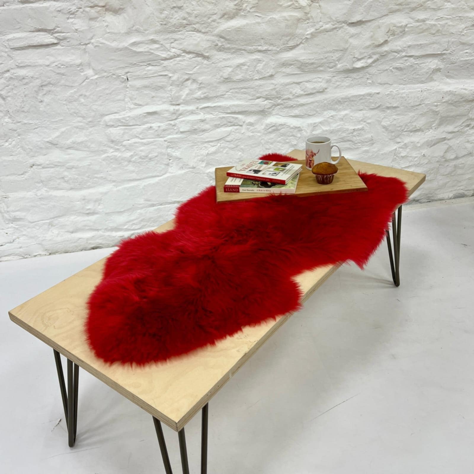 03f41be4-786d-4d89-926c-a24116baf85d SHEEPSKIN RUG ROYAL RED SINGLE