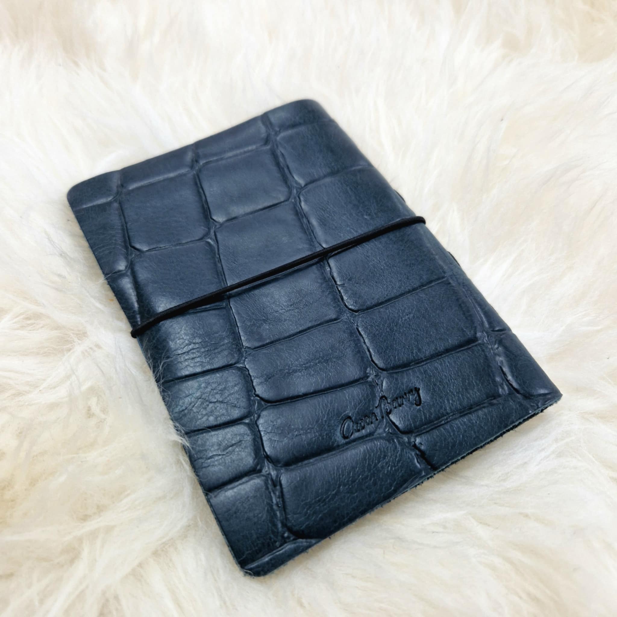 98e0733a-ba59-4db9-a850-117bf2ae055e leather notepad teal croc