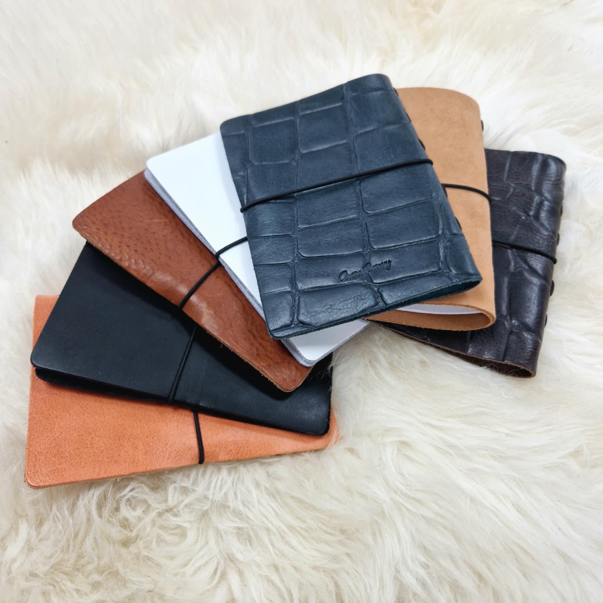 9cbd9687-532e-42ef-b9c5-9bc5197b5c5c LEATHER A6 NOTE PAD