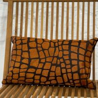COWHIDE CUSHIONS BLOCKS 50 X30(1) COWHIDE CUSHIONS BLOCKS lumbar 50x30cm