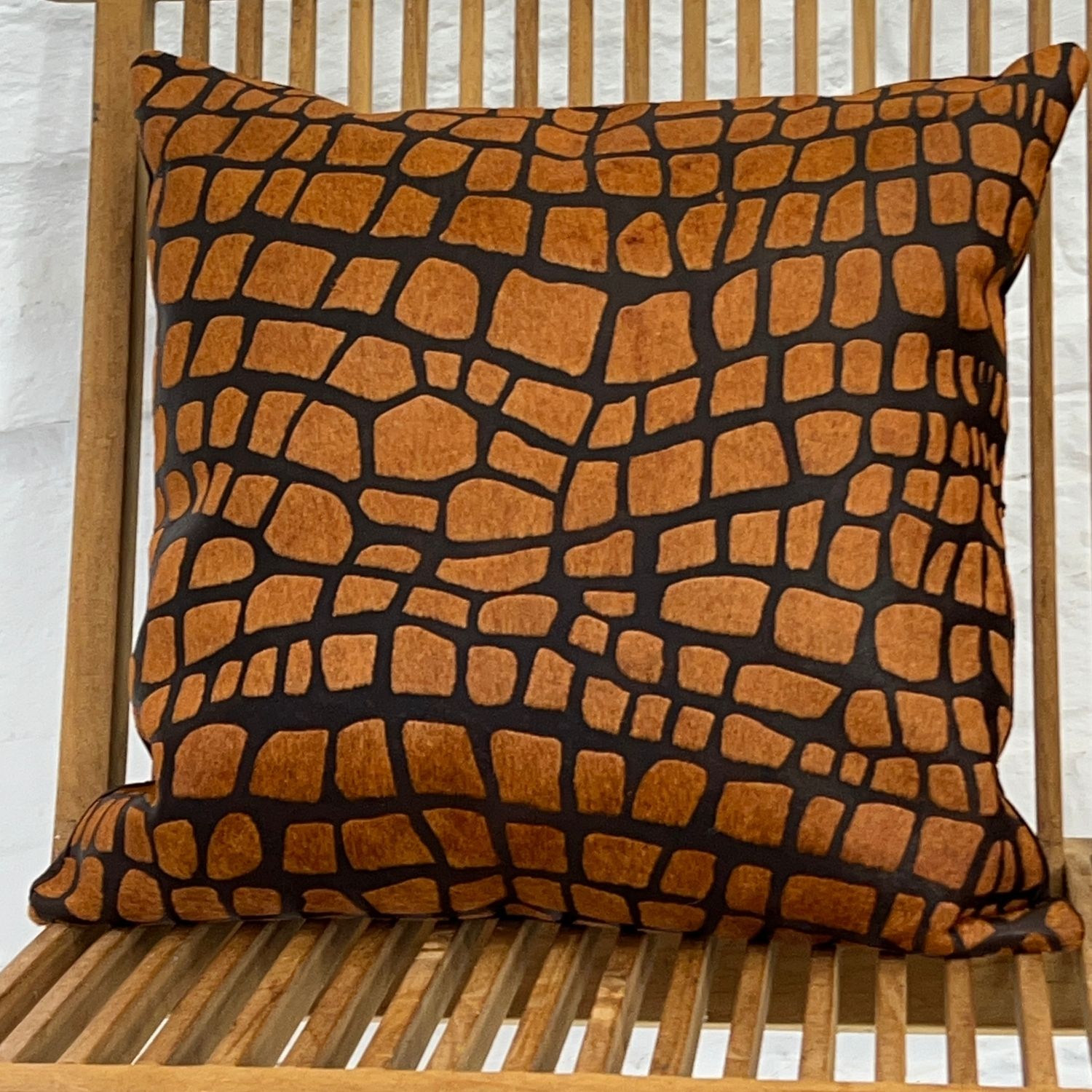 COWHIDE CUSHIONS BLOCKS 50 X50 (2) COWHIDE CUSHIONS BLOCKS 50x50cm
