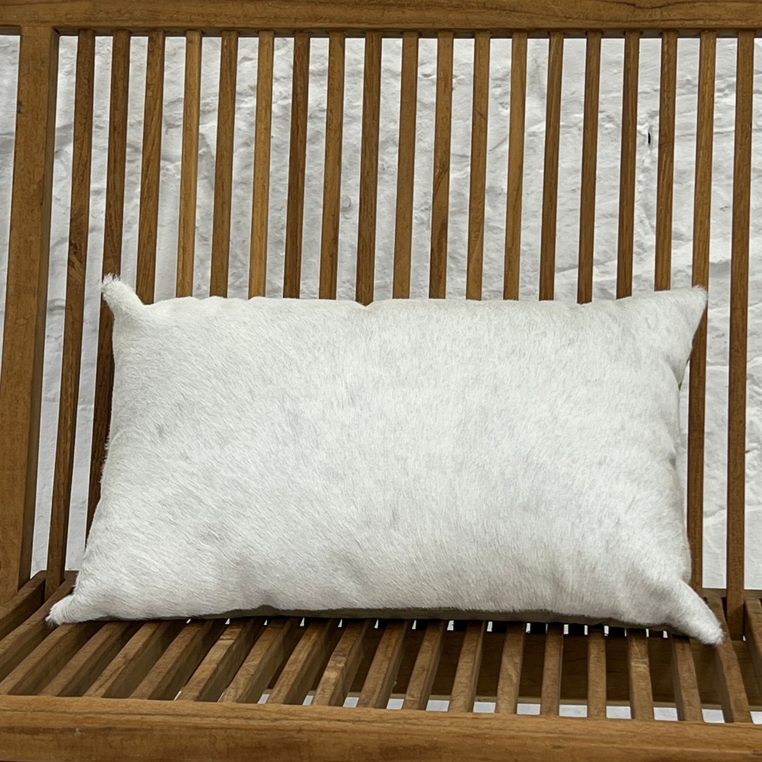 COWHIDE LUMBAR CUSHION 50X30 BIANCO (2) Cowhide Lumbar 50x30cm Bianco white