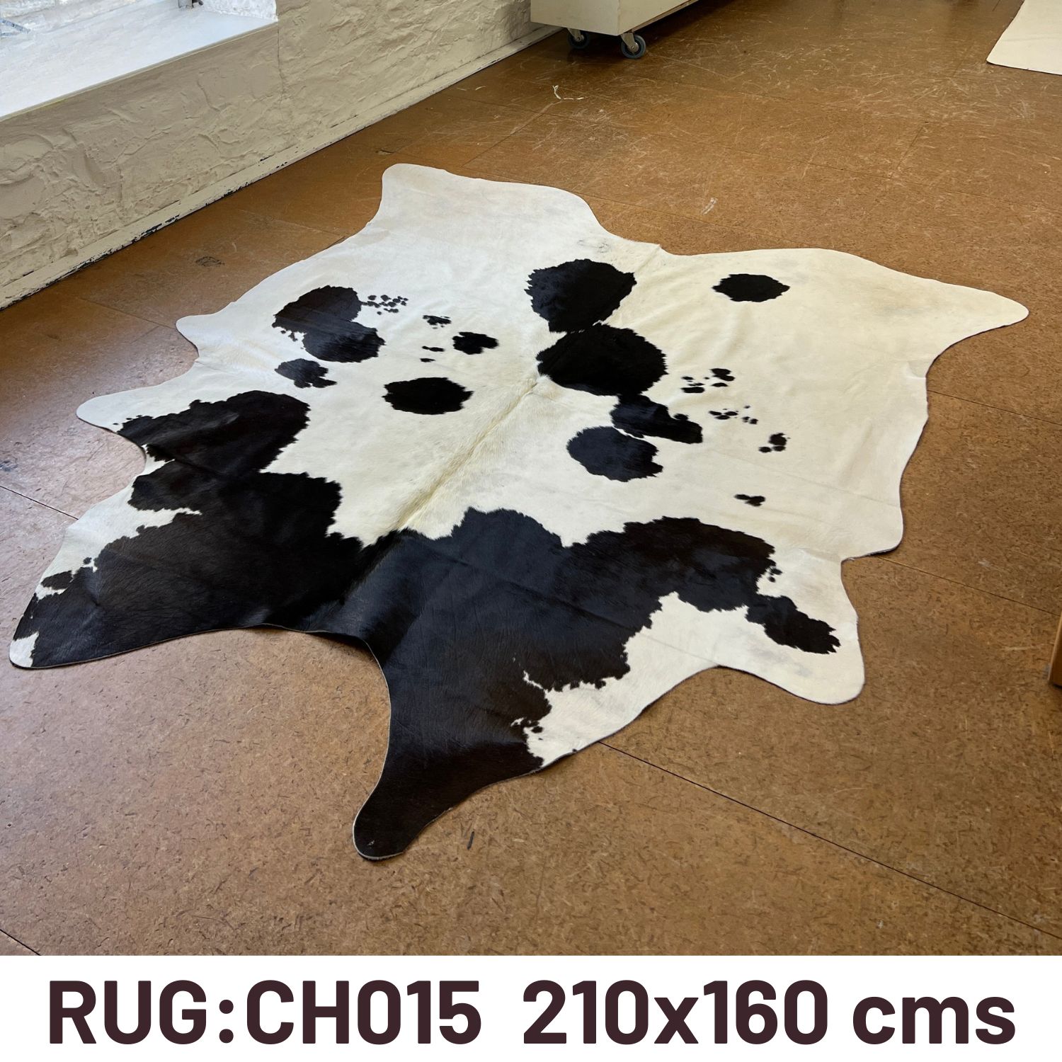 COWHIDE RUG -CH015 - 210 X 160 CM (2) COWHIDE RUG -CH015 - 210 X 160 CM (2)