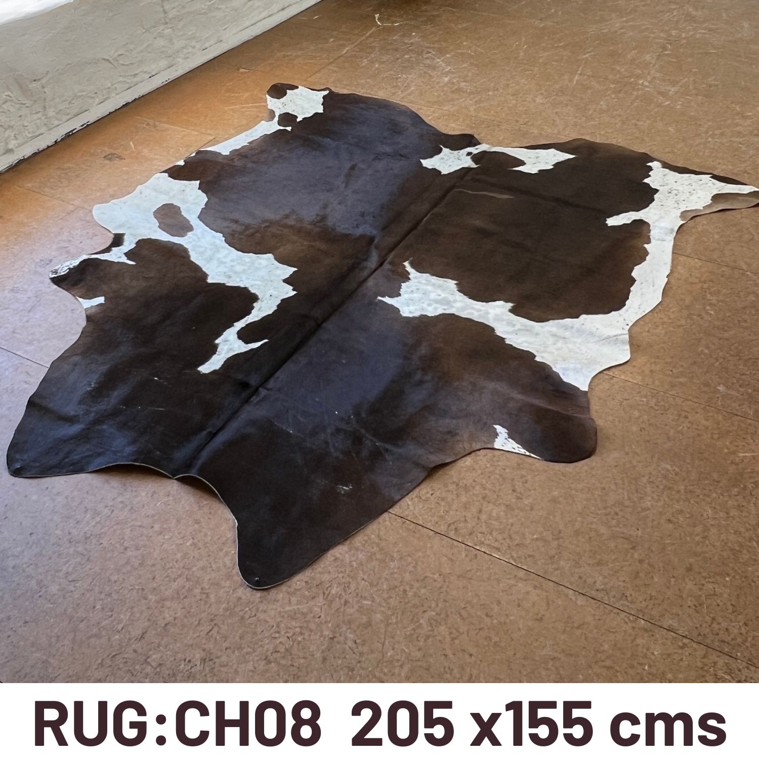 COWHIDE RUG CH08 205 X 155CM (2) COWHIDE RUG CH08 205 X 155CM