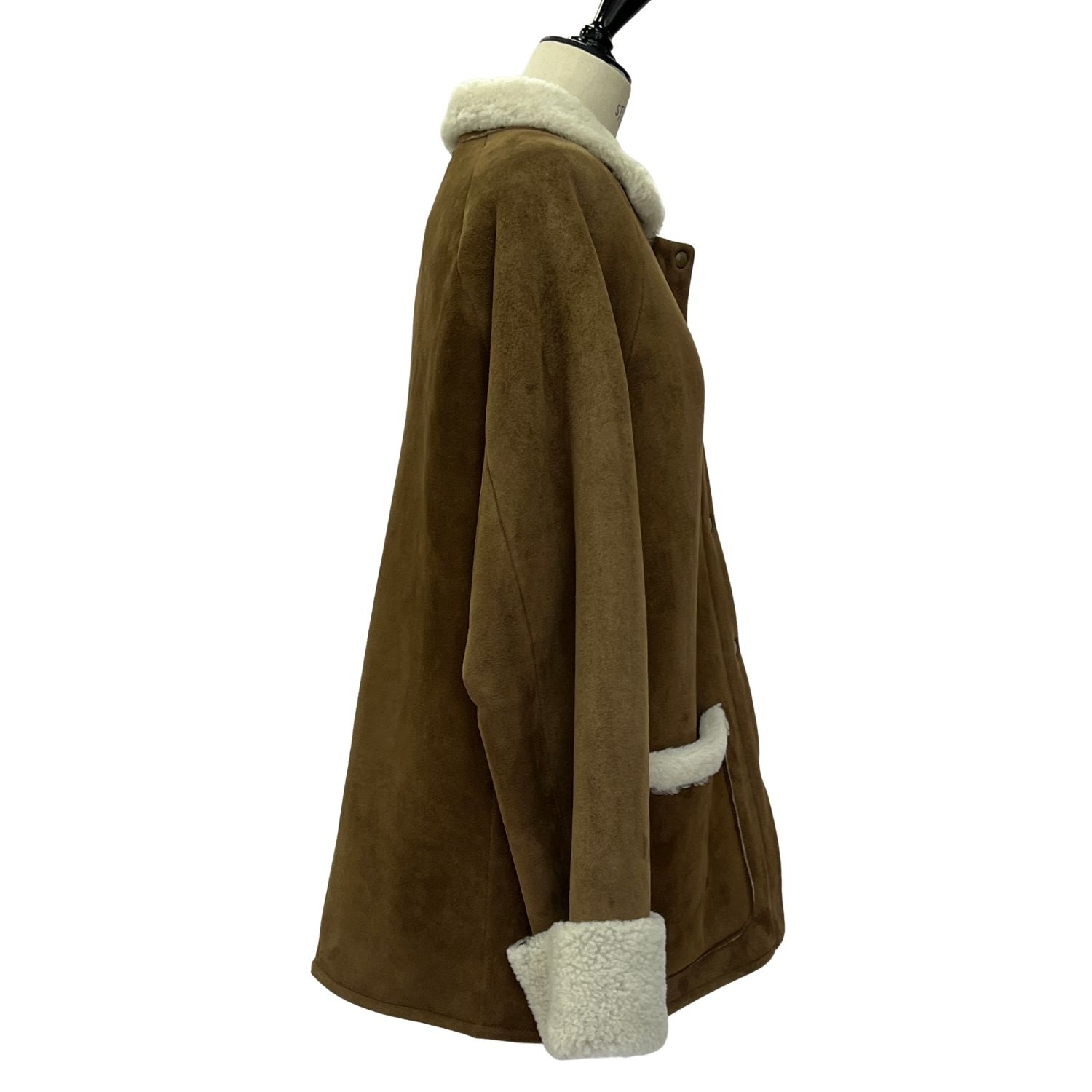 SHEEPSKIN JACKET FINN ADAPT FINLEY MOJABE (2) Sheepskin Jacket Finn in Mojabe Taupe white wool by Owen Barry
