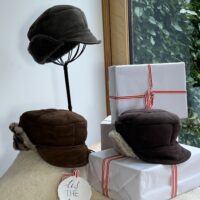 Sheepskin Cap Ronnie Cromita, leopard and Kimbo Cream Sheepskin Cap Ronnie Cromita, leopard and Kimbo Cream