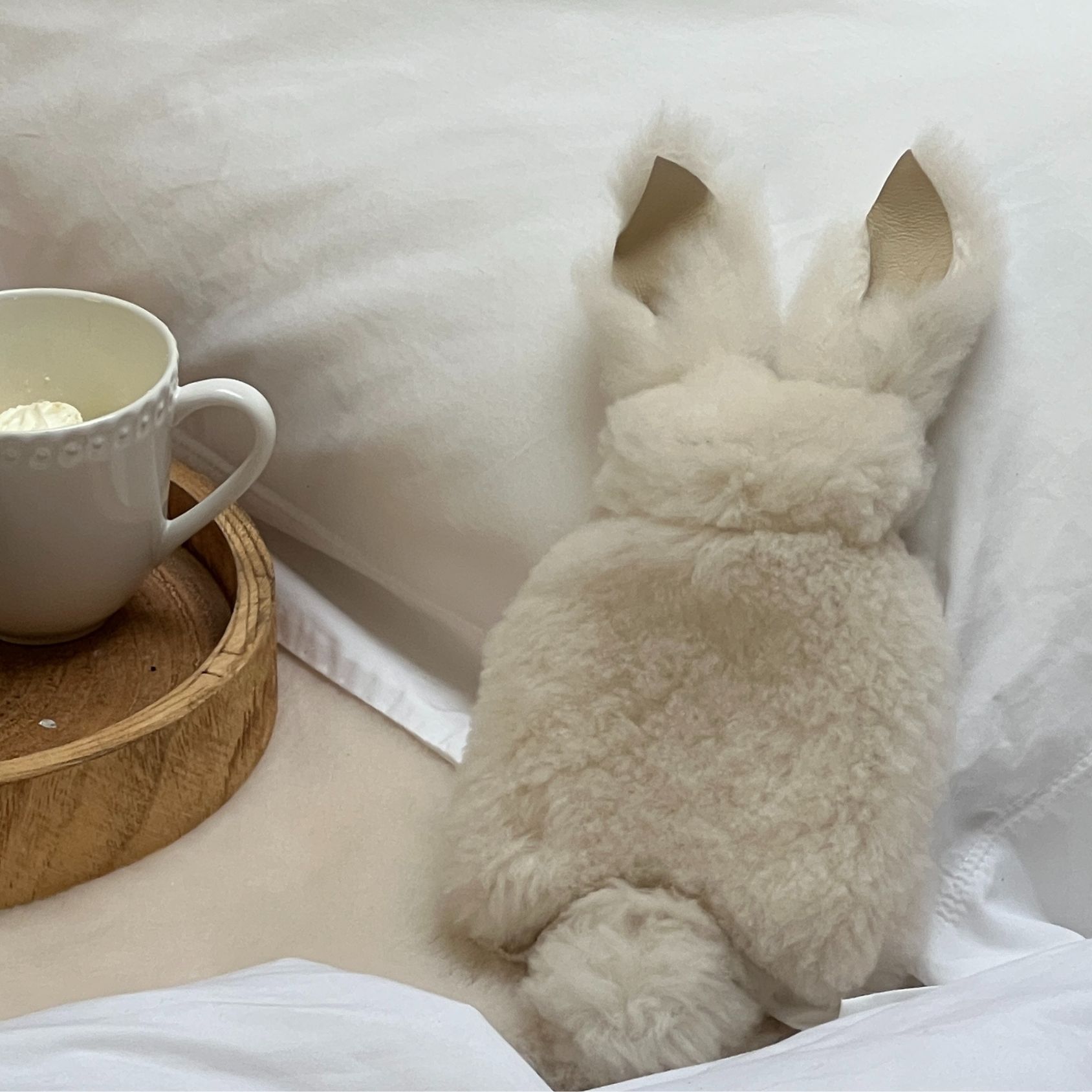 Sheepskin Bobtail Bunny Ecru