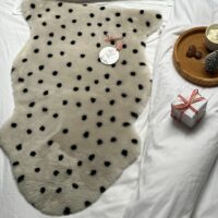 Sheepskin Nursing Rug Oyster Polka Dot