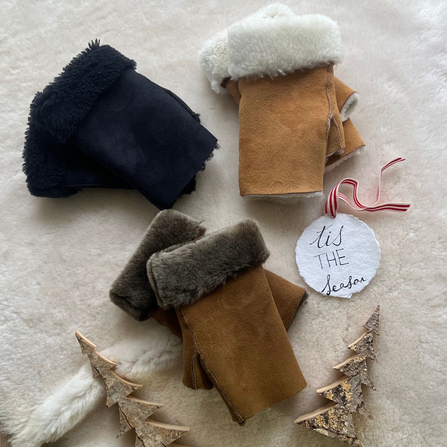 Sheepskin-Tube-Mittens-Group