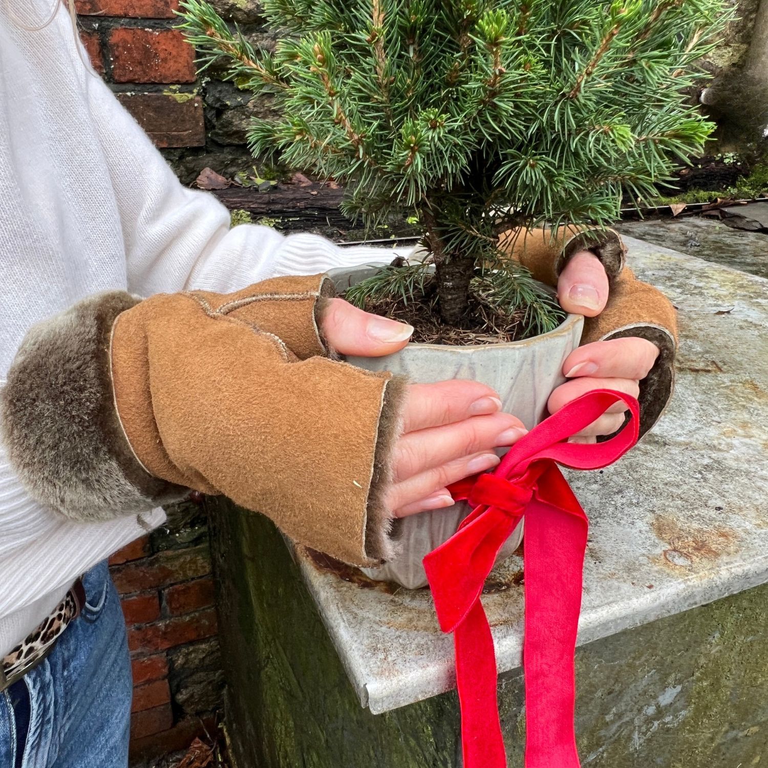 Sheepskin-Tube-Mittens-Ottomna