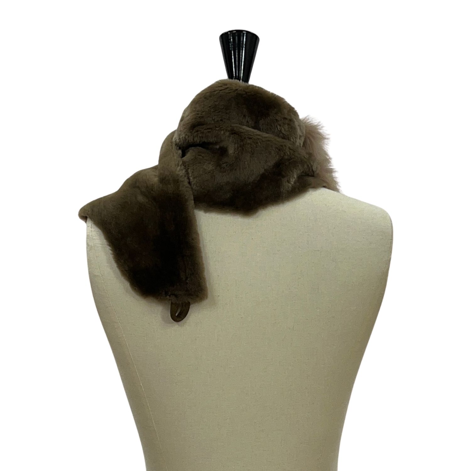 SH009 TRINITY PALE OAKAPPLE 113 X 19 (3) TRINITY PALE OAKAPPLE