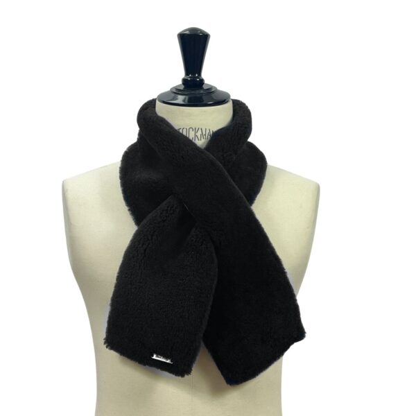 Sheepskin Tucker Scarf Ebony Curly